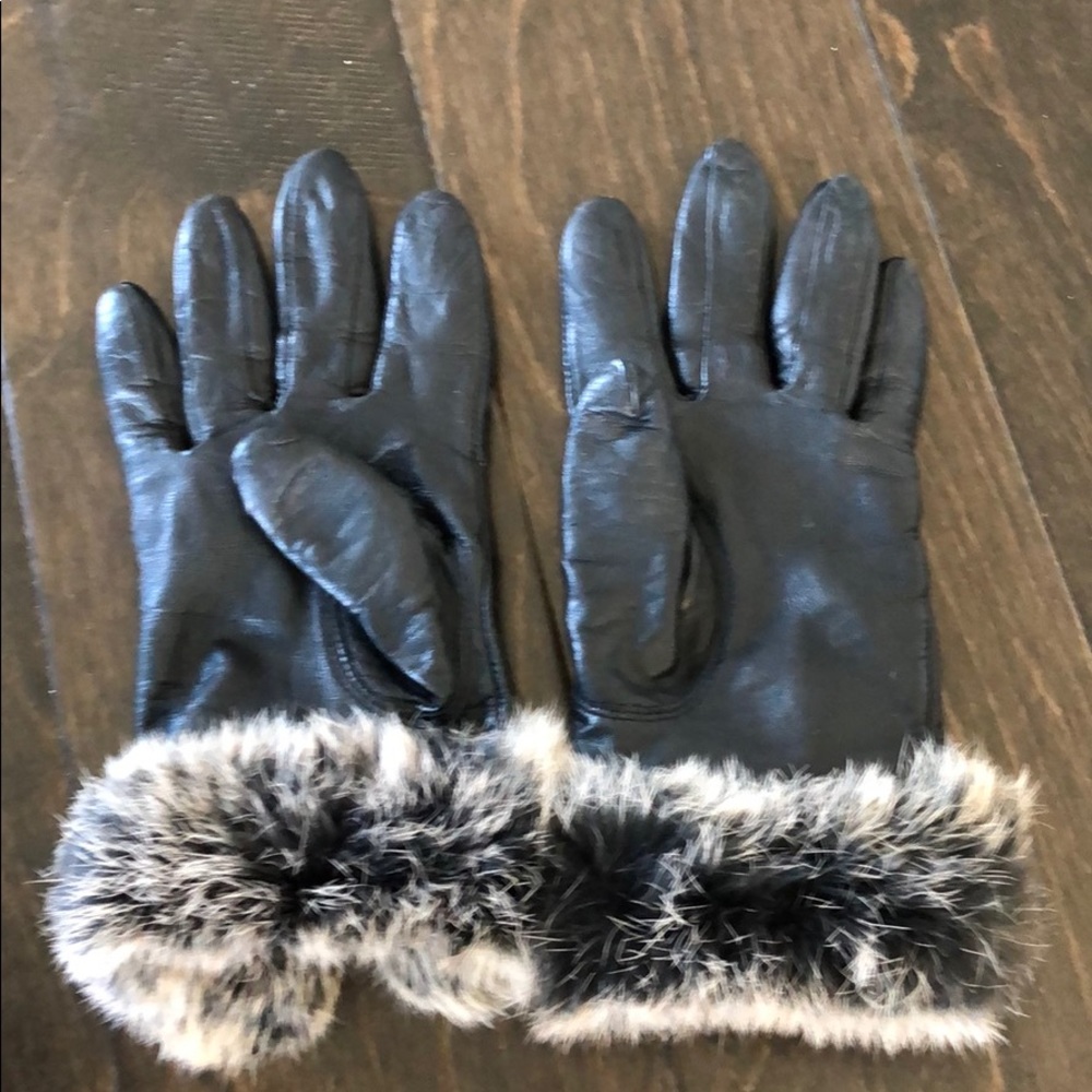 Anne Klein leather with fur gloves